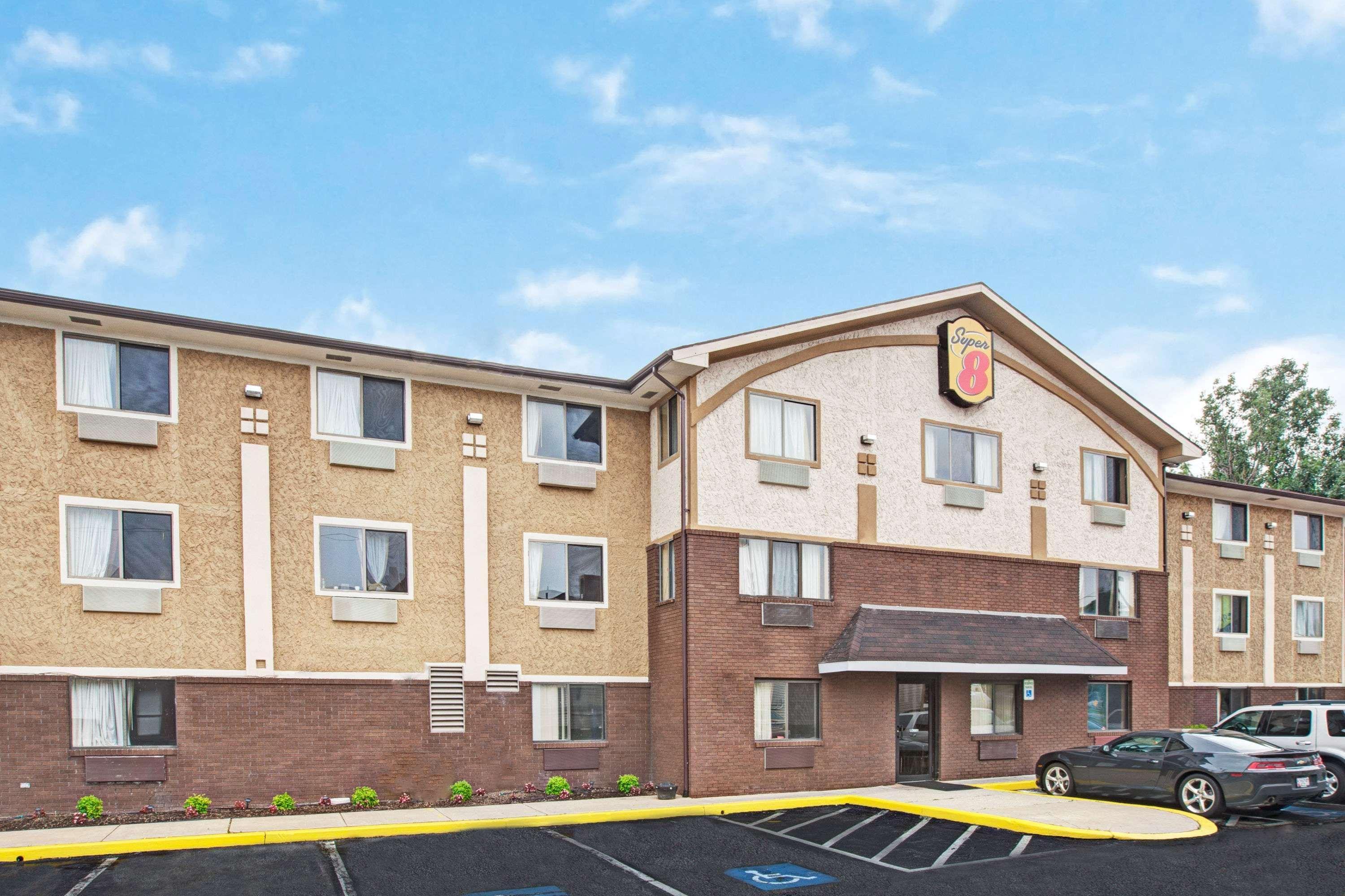 Super 8 By Wyndham Baltimore/Essex Area Luaran gambar